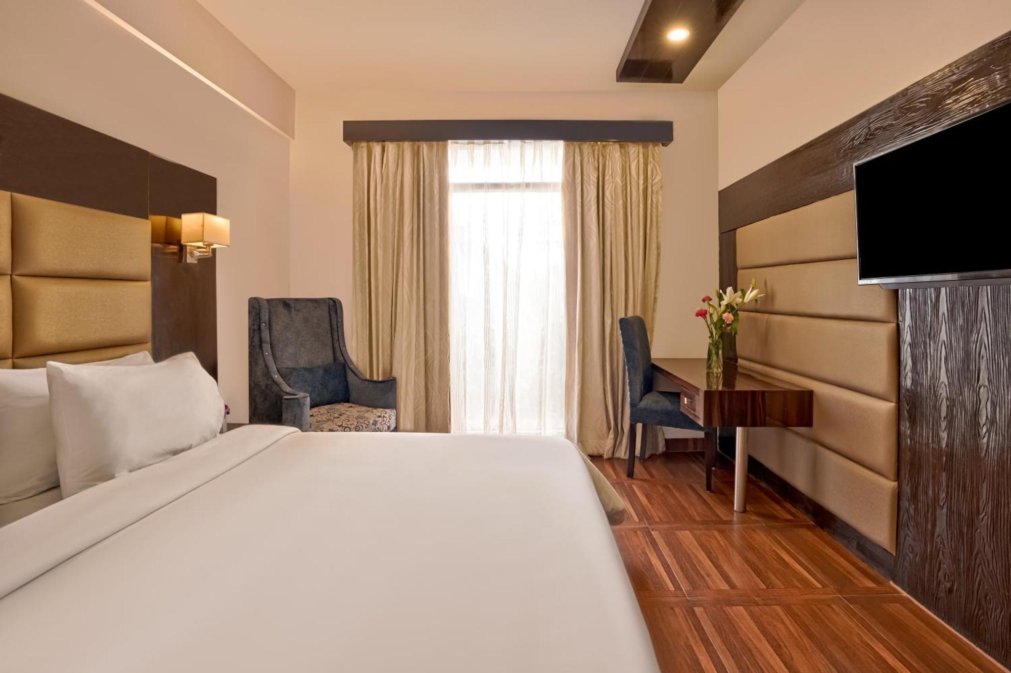 Country Inn Goa Varca Beach - 2 Minutes Walk To The Beach Buitenkant foto